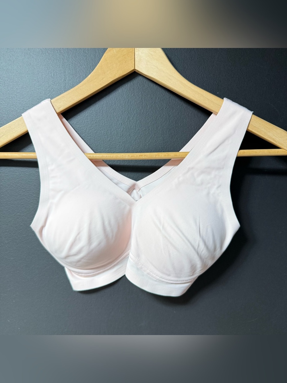 TRUE & CO TRUE BODY LIFT V-NECK BRA 14838